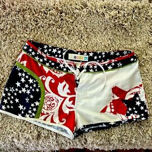 ROXY SHORT SHORTS